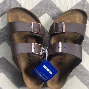 NWT Birkenstock Arizona sandals- size 40!!